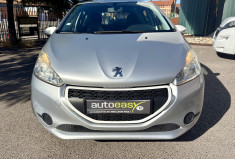 Peugeot 208 1.0 Vti 68cv LIKE 5p / Distribution récente /