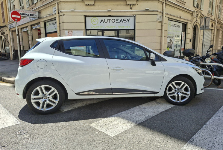 Renault Clio IV 0.9 tce 90 ch ZEN 61300 kms