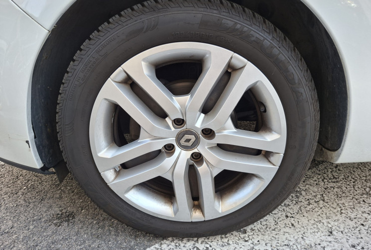 Renault Clio IV 0.9 tce 90 ch ZEN 61300 kms