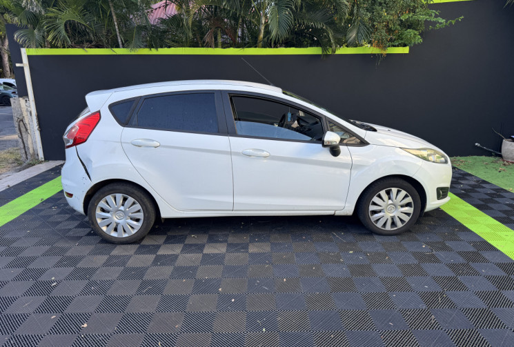 Ford Fiesta  VI Phase 2 5 portes 1.5 TDCi TREND