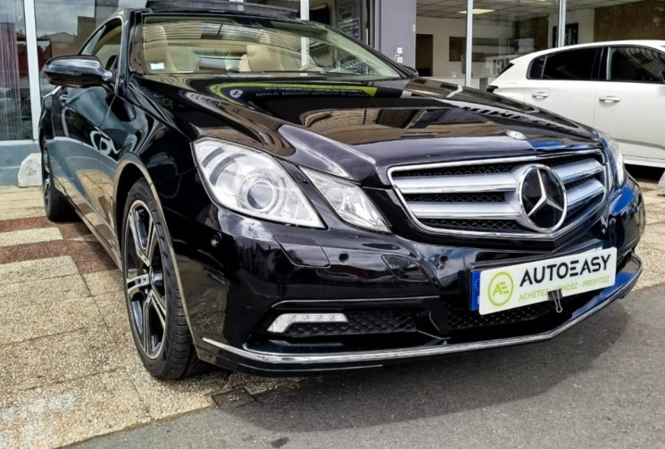 Mercedes Classe E Coupé 500 / 5.5 / V8 / SUIVI Mercedes /  7G-Tronic  / 388cv