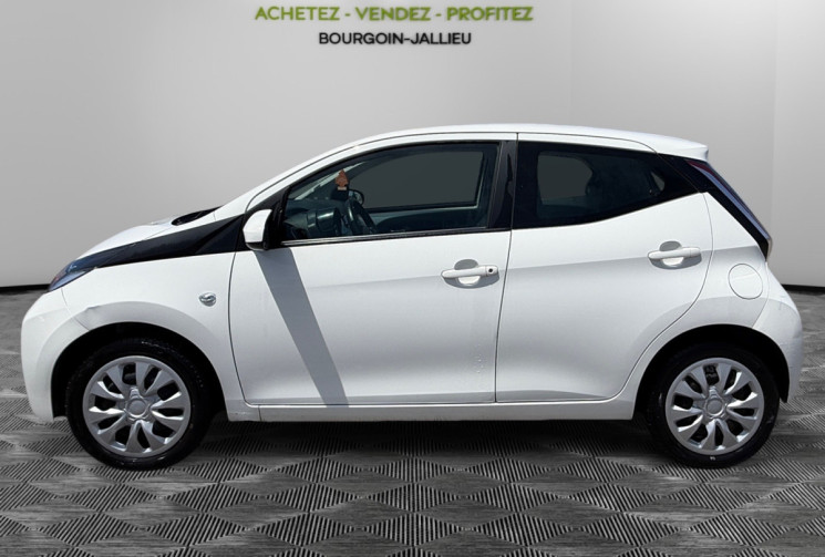 Toyota Aygo 1.0 / 69 CH / X-PLAY / CLIM