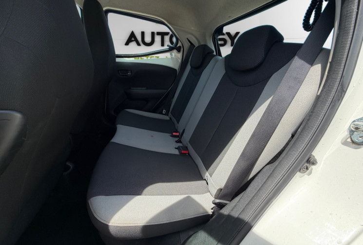 Toyota Aygo 1.0 / 69 CH / X-PLAY / CLIM