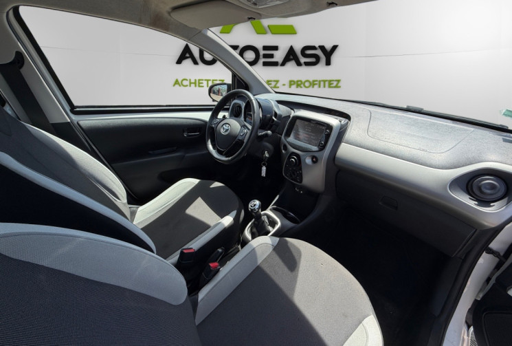 Toyota Aygo 1.0 / 69 CH / X-PLAY / CLIM