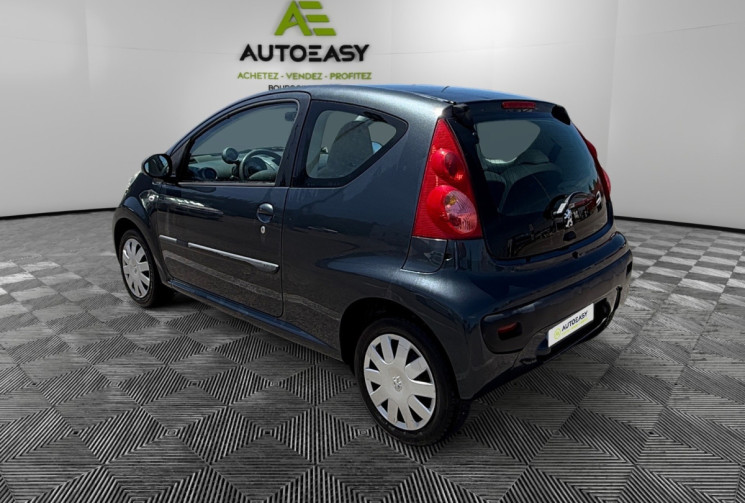 Peugeot 107 1.0 / 68 CH / TRENDY 