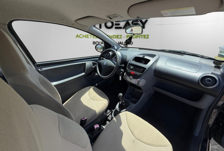 Peugeot 107 1.0 / 68 CH / TRENDY 