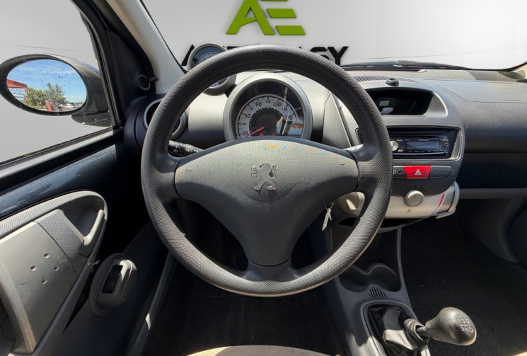 Peugeot 107 1.0 / 68 CH / TRENDY 