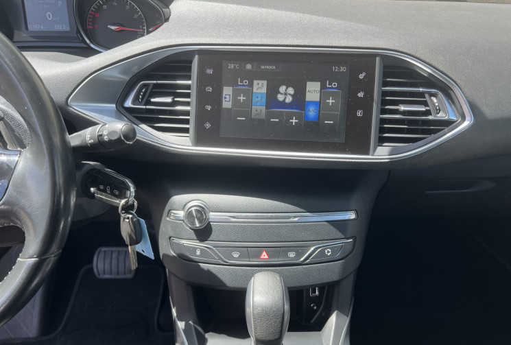 Peugeot 308 II (T9) 1.2 i 130 cv EAT6 Boîte auto ALLURE