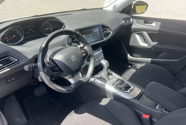Peugeot 308 II (T9) 1.2 i 130 cv EAT6 Boîte auto ALLURE