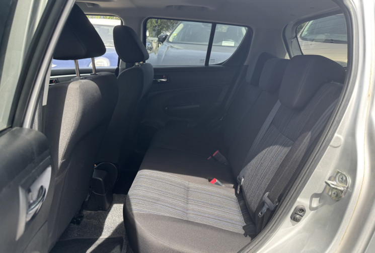 Suzuki Swift IV 1.2 VVT 94 cv PRIVILEGE - TOIT OUVRANT