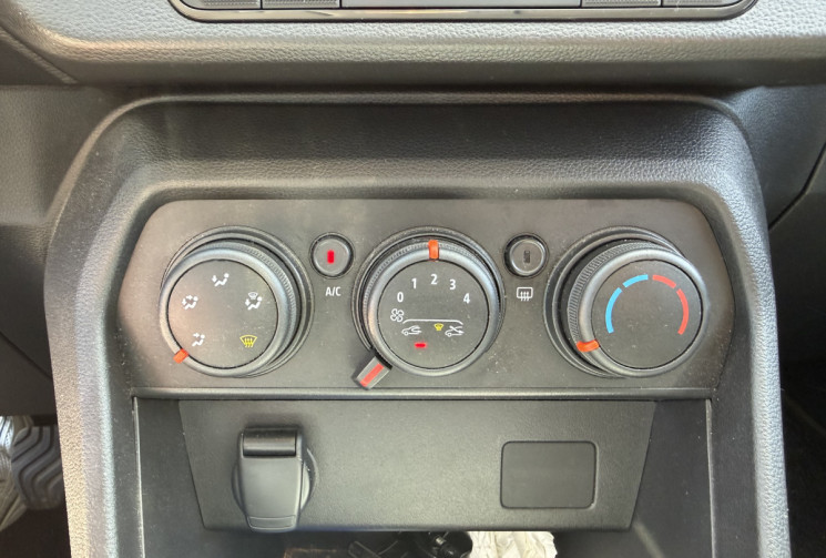 Dacia Sandero ECO-G 100 EXPRESSION / ENTRETIEN DACIA / CARPLAY / BLUETOOTH 