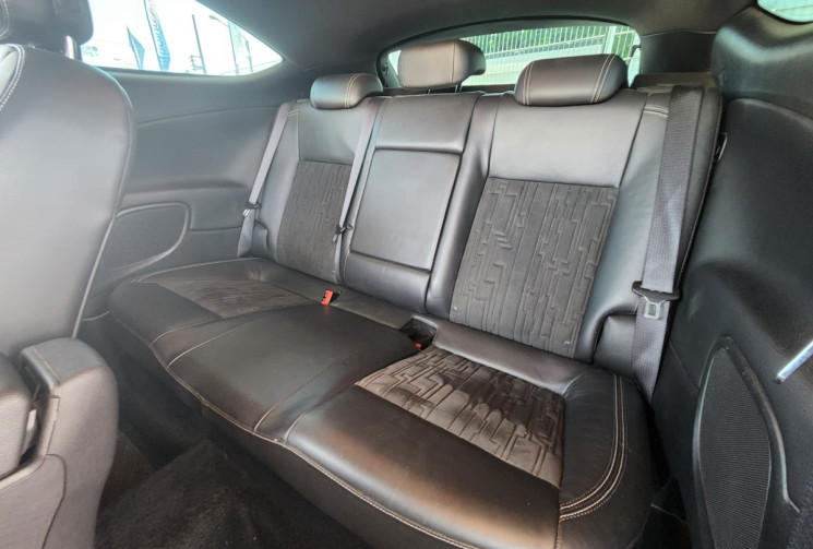 Opel Astra  J GTC 1.6 SIDI 170 CV / TRÉS BON ÉTAT / GARANTIE 12 MOIS
