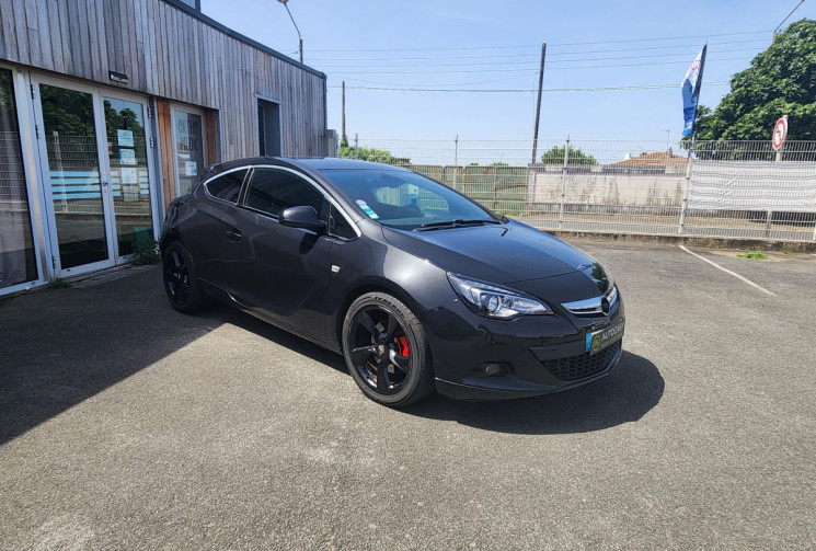 Opel Astra  J GTC 1.6 SIDI 170 CV / TRÉS BON ÉTAT / GARANTIE 12 MOIS