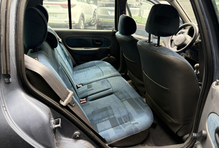 Renault Clio  II 5 Portes 1.4i 16V 98cv
