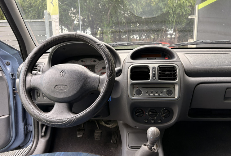 Renault Clio  II 5 Portes 1.4i 16V 98cv