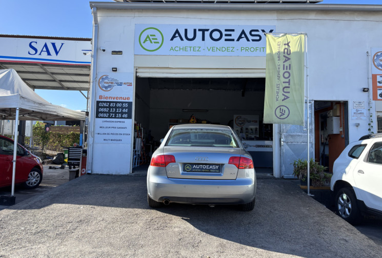 Audi A4 2.0 130 ATTRACTION (première main)