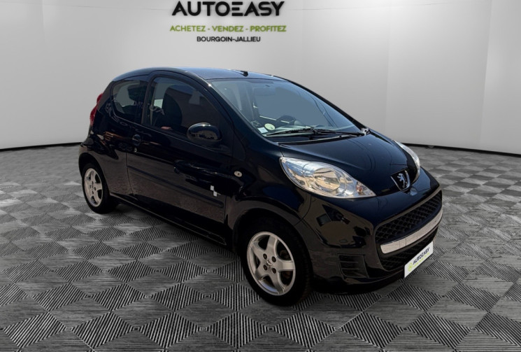 Peugeot 107 1.0 / 68 CH / BLACK EDITION / CLIM 