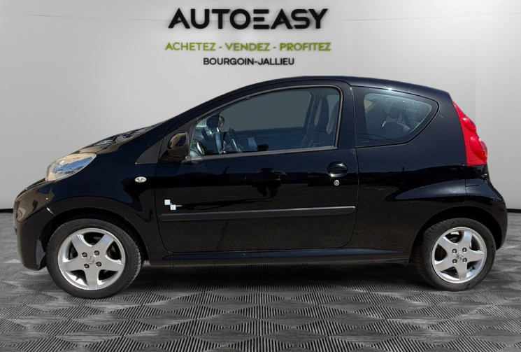 Peugeot 107 1.0 / 68 CH / BLACK EDITION / CLIM 