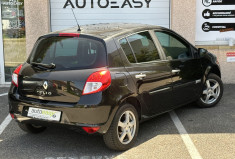 Renault Clio 1.2 16v 100 ch TomTom 5 portes / 1ER MAIN / ENTRETIEN OK / COURROIE OK