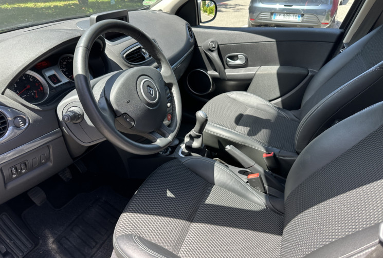 Renault Clio 1.2 16v 100 ch Night & Day 5 portes / 1ER MAIN / ENTRETIEN OK / COURROIE OK