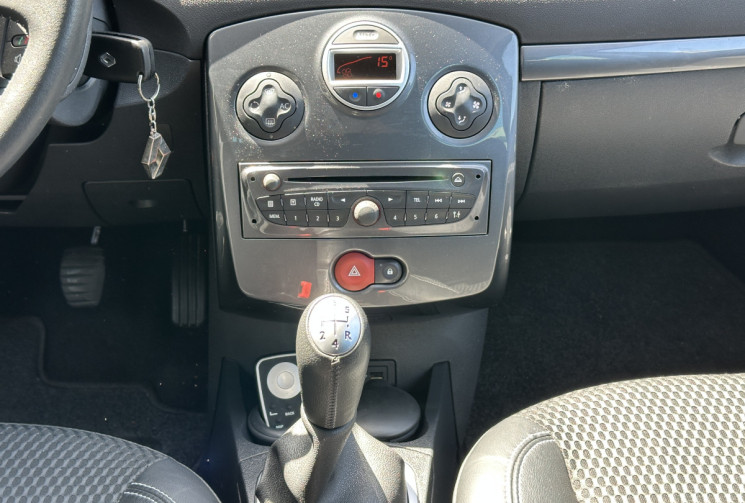 Renault Clio 1.2 16v 100 ch Night & Day 5 portes / 1ER MAIN / ENTRETIEN OK / COURROIE OK