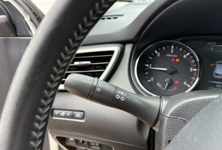 Nissan Qashqai 1.6 dCi 16v 130 ch N-Connecta