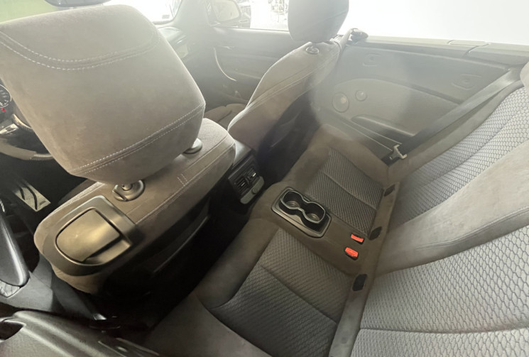 BMW Série 2 Cabriolet M 235 i X DRIVE (F23) / Volant carbone M PERFORMANCE /  CARPLAY / 2 ° MAIN 