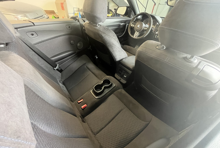 BMW Série 2 Cabriolet M 235 i X DRIVE (F23) / Volant carbone M PERFORMANCE /  CARPLAY / 2 ° MAIN 