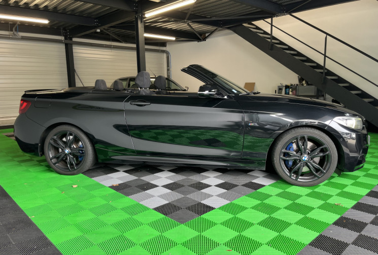 BMW Série 2 Cabriolet M 235 i X DRIVE (F23) / Volant carbone M PERFORMANCE /  CARPLAY / 2 ° MAIN 