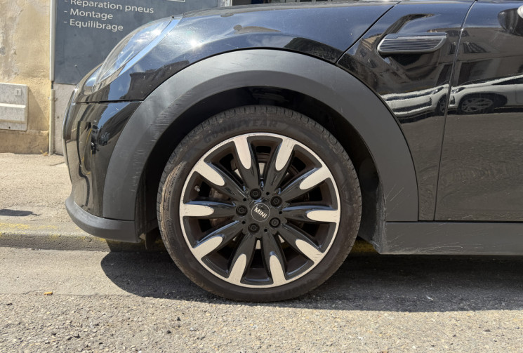 Mini MINI 5 PORTES  3 (F55) 5 Portes LCI Cooper 1.5 i 12V DCT7 136 cv Boîte auto