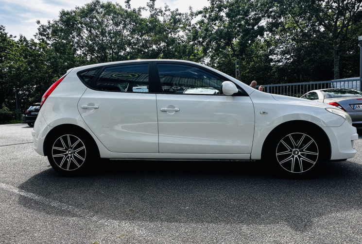 Hyundai i30 1.6 CRDI 115ch Clim / Moteur à chaîne