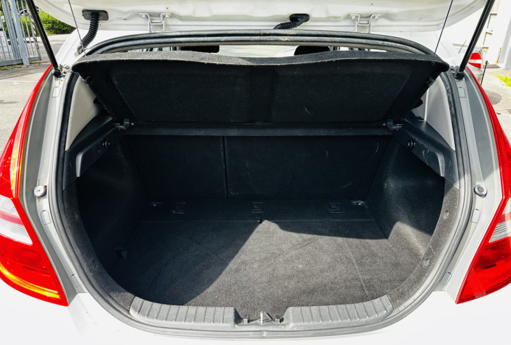 Hyundai i30 1.6 CRDI 90ch Clim / Moteur à chaîne