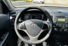 Hyundai i30 1.6 CRDI 115ch Clim / Moteur à chaîne