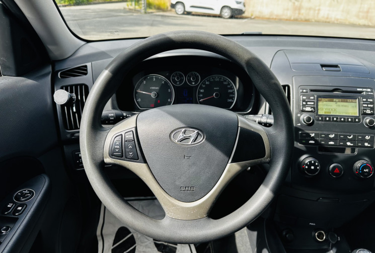 Hyundai i30 1.6 CRDI 115ch Clim / Moteur à chaîne
