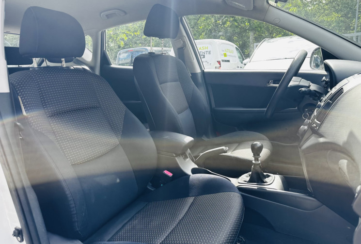 Hyundai i30 1.6 CRDI 115ch Clim / Moteur à chaîne