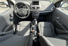 Renault Clio 1.2 16v 100 ch TomTom 5 portes / 1ERE MAIN / ENTRETIEN OK / COURROIE OK