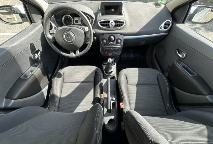 Renault Clio 1.2 16v 100 ch TomTom 5 portes / 1ERE MAIN / ENTRETIEN OK / COURROIE OK