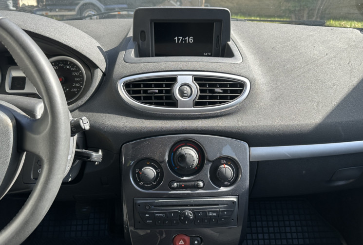 Renault Clio 1.2 16v 100 ch TomTom 5 portes / 1ERE MAIN / ENTRETIEN OK / COURROIE OK