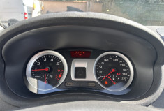 Renault Clio 1.2 16v 100 ch TomTom 5 portes / 1ERE MAIN / ENTRETIEN OK / COURROIE OK
