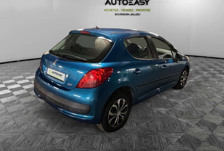 Peugeot 207 1.4i / 88 CH / PREMIÈRE MAIN / TOUT A JOUR