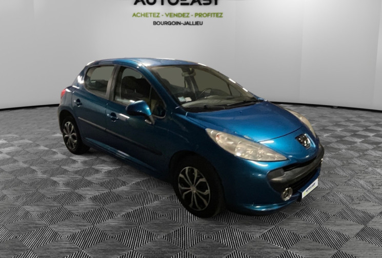 Peugeot 207 1.4i / 88 CH / PREMIÈRE MAIN / TOUT A JOUR