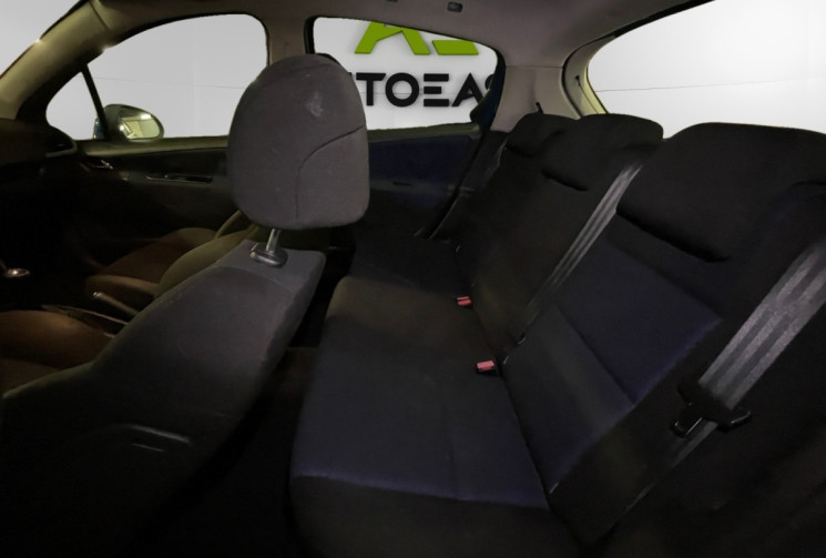 Peugeot 207 1.4i / 88 CH / PREMIÈRE MAIN / TOUT A JOUR