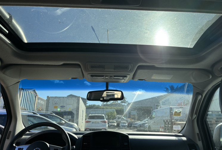 Nissan Navara 3.0 DCI V6 DIESEL 230 DOUBLE-CAB Boite Auto