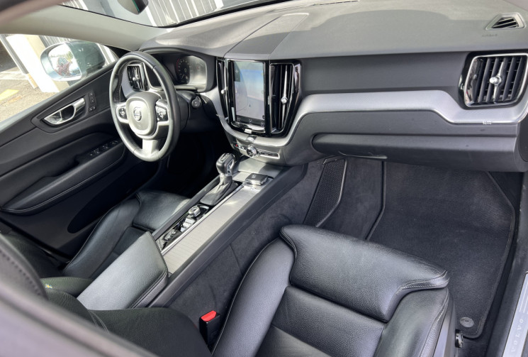 Volvo XC60 2.0 TDi AWD Geartronic8 235 cv / Attelage