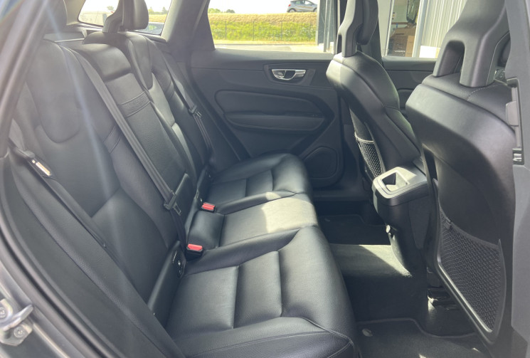 Volvo XC60 2.0 TDi AWD Geartronic8 235 cv / Attelage