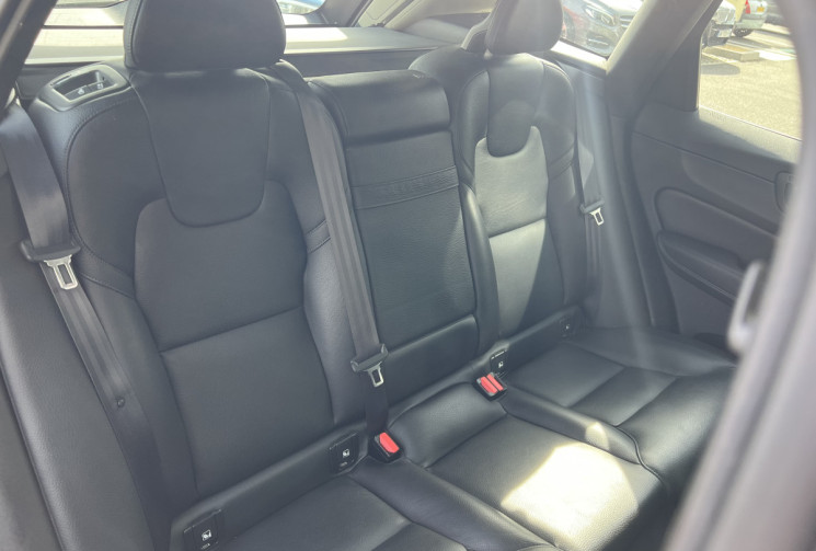 Volvo XC60 2.0 TDi AWD Geartronic8 235 cv / Attelage