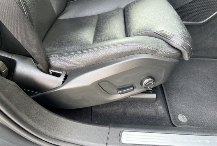 Volvo XC60 2.0 TDi AWD Geartronic8 235 cv / Attelage