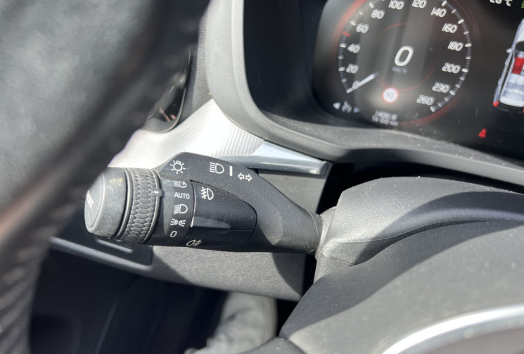 Volvo XC60 2.0 TDi AWD Geartronic8 235 cv / Attelage