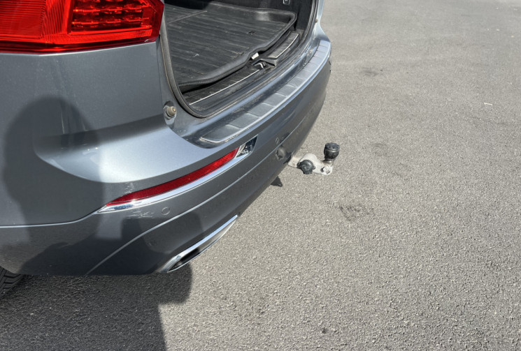 Volvo XC60 2.0 TDi AWD Geartronic8 235 cv / Attelage