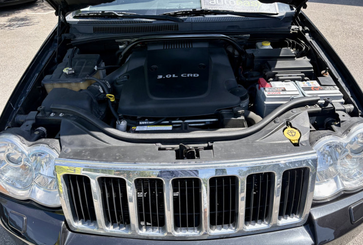 Jeep GRAND CHEROKEE 4x4 3.0 V6 218cv BA Sport Limited / Très bon état /